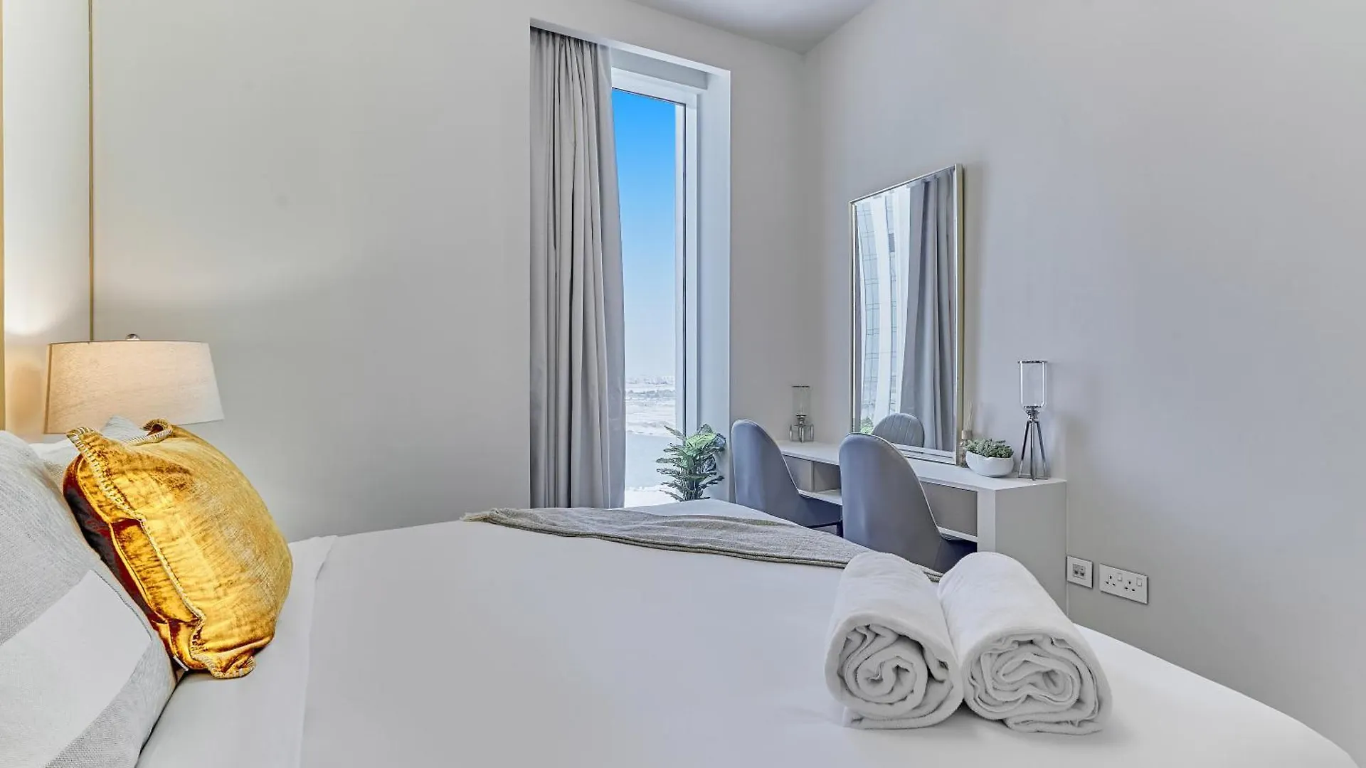 Bnbmehomes - Harbour Gate Tower 2 0*, Dubai United Arab Emirates